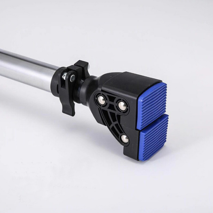 Detail der stabilen Türaufhängung von Kiddyflow