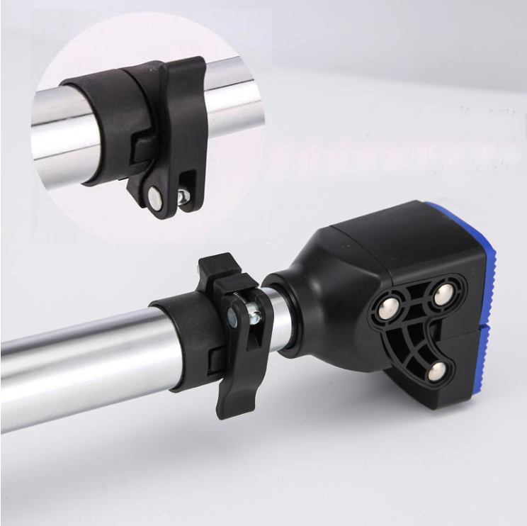 Detail der stabilen Türaufhängung von Kiddyflow